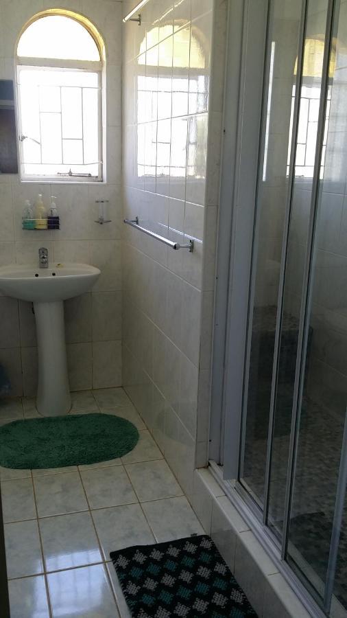 Chariots Guest House Polokwane Extérieur photo